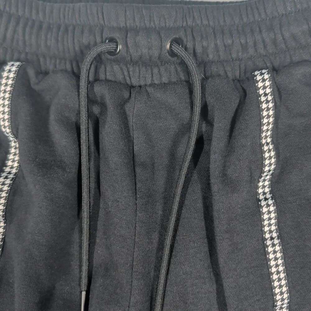 Nike Sweatpants Women Medium‎ Black Houndstooth Trim Red Swoosh Joggers Athletic